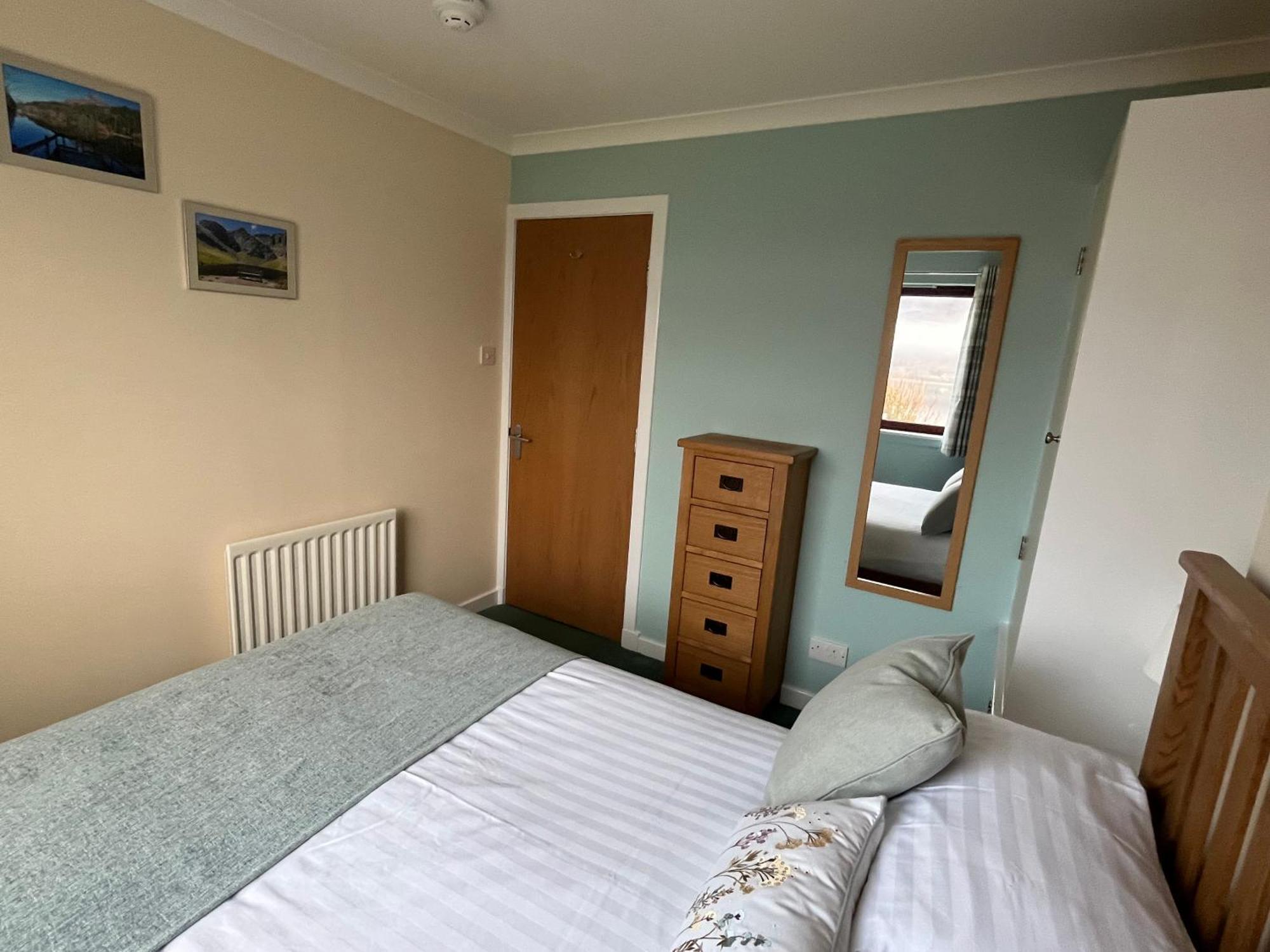 Balcarres Self Catering Apartment Форт Уилям Екстериор снимка